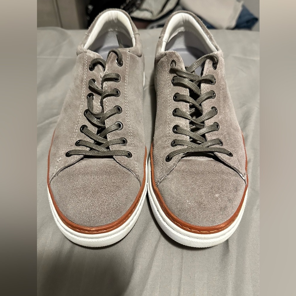 Gray Wolverine Sneaker Men’s Size 8